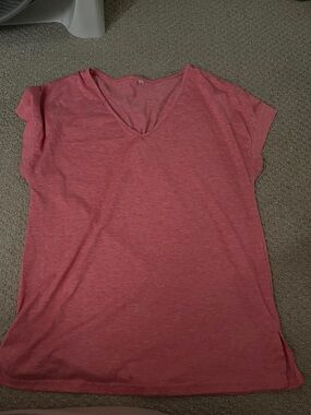 Womens V-Neck Short Sleeve Top - Pink